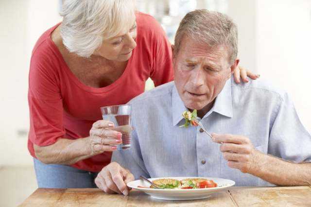 Деменция у пожилых людей: симптомы и лечение. что делать при деменции