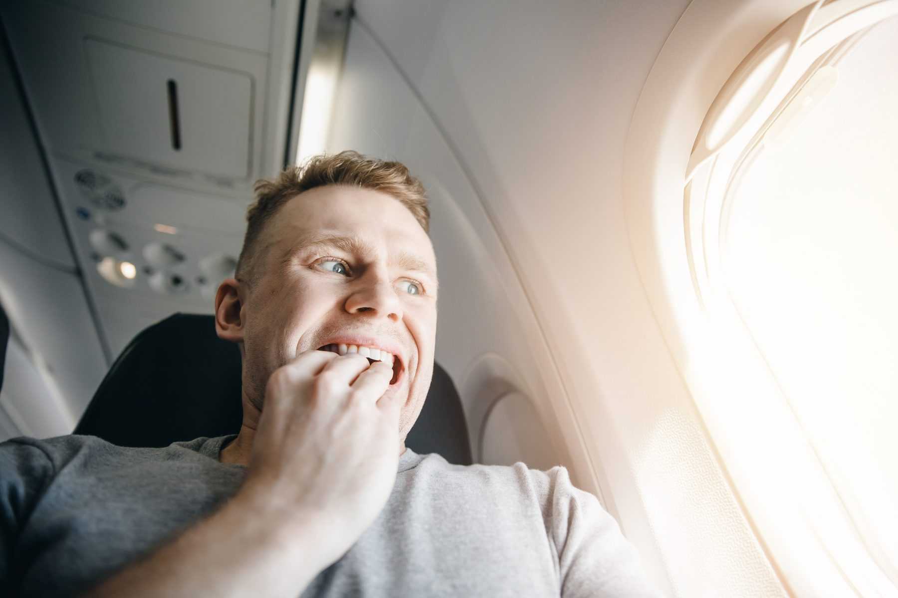 Страх полета на самолете