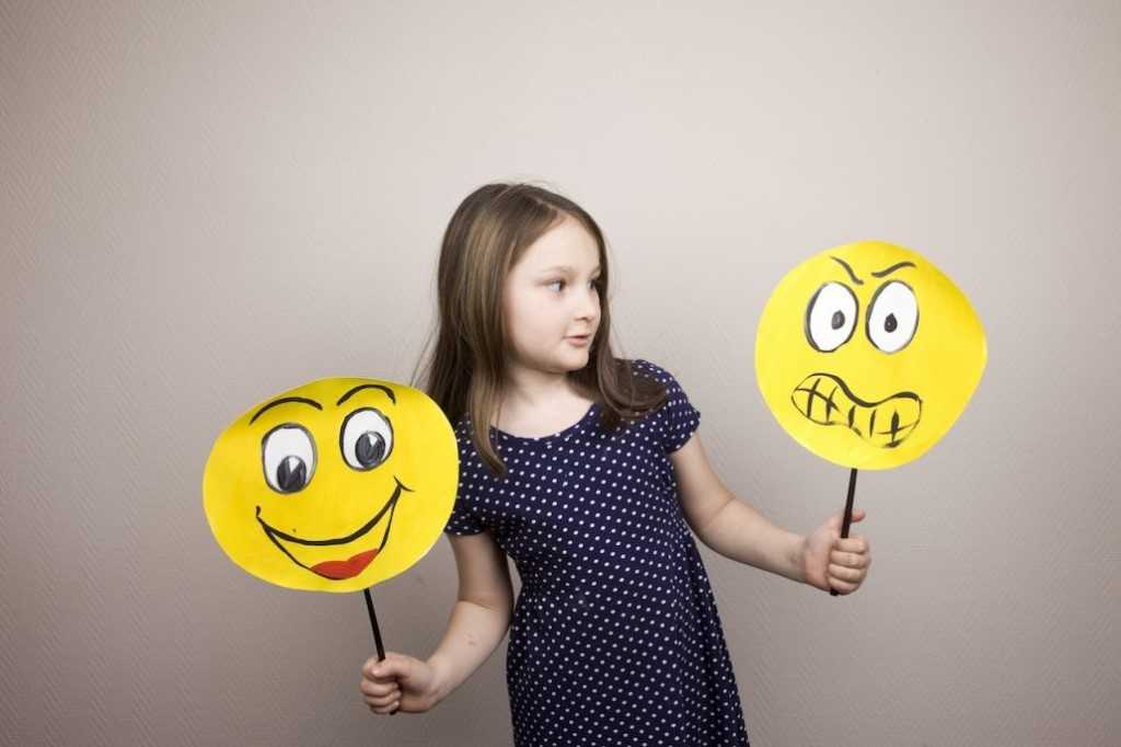Как научить ребенка выражать свои чувства и эмоции ❗️☘️ ( ͡ʘ ͜ʖ ͡ʘ)