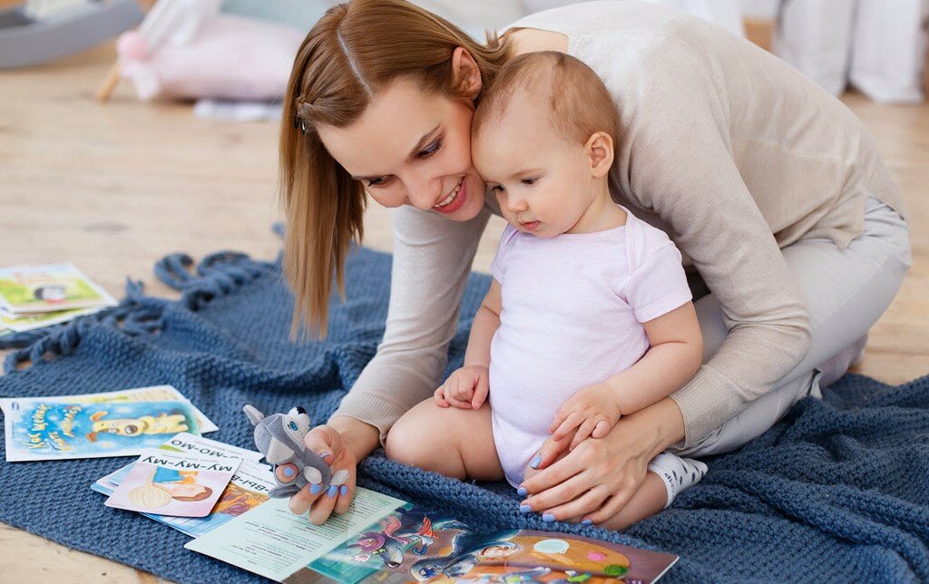 Как научить годовалого ребенка любить книгу  . методики раннего развития