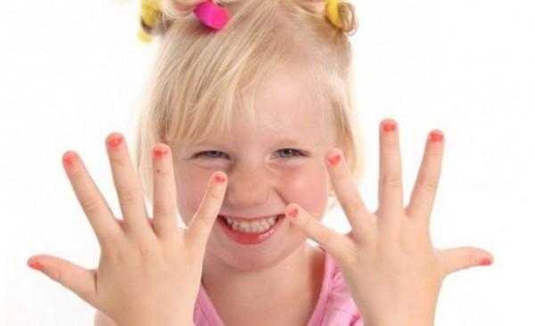 Как отучить ребенка грызть ногти — выясняем причины привычки и избавляемся от нее
