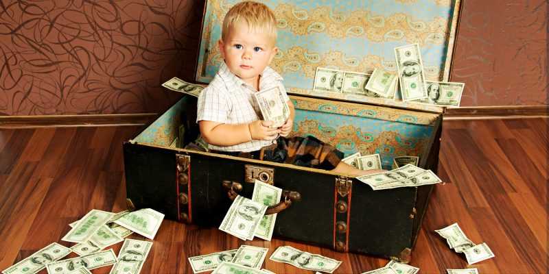 Деньги детям: за что можно платить ребенку, а за что категорически нельзя