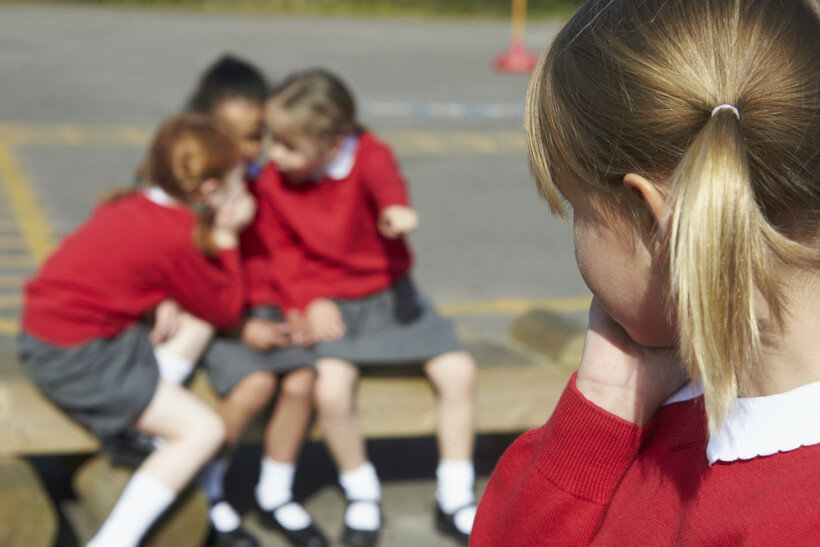 Буллинг в школе: как защитить ребёнка от травли и издевательств