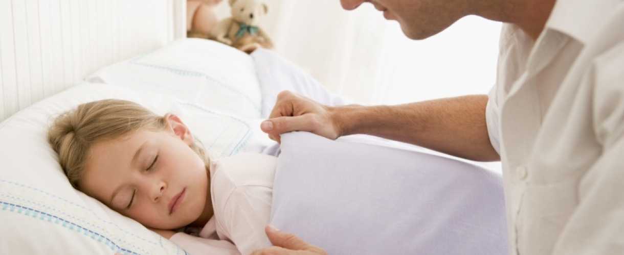 Как правильно будить ребенка, чтобы у него целый день было хорошее настроение