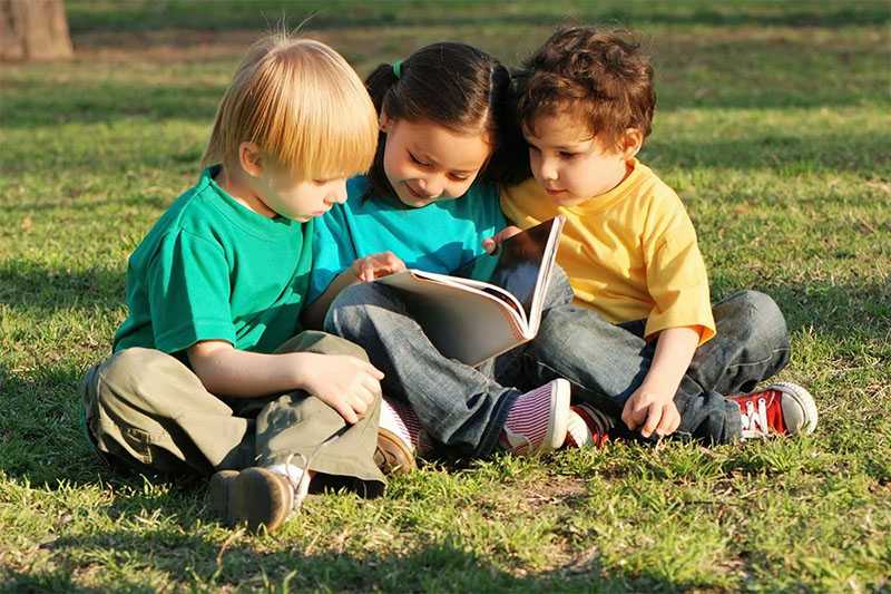 Как научить ребенка дружить со сверстниками, если у него проблемы в общении - детская психология