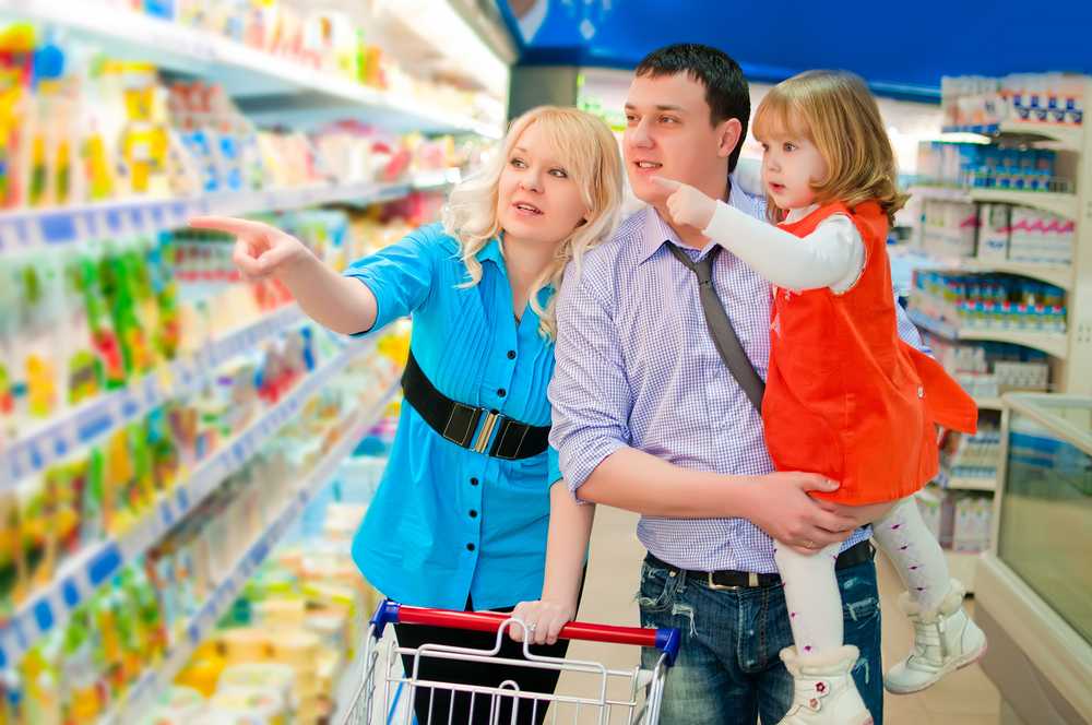 Как ходить с ребёнком за покупками? ребенок в магазине