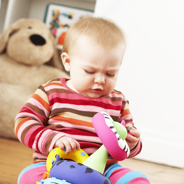 Почему ребенок не делиться игрушками - что делать и как научить малыша делиться