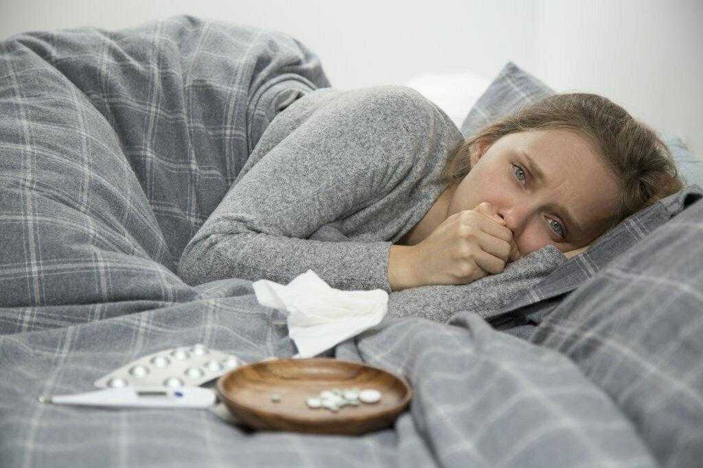 Сонливость как симптом: 10 причин, из-за которых постоянно хочется