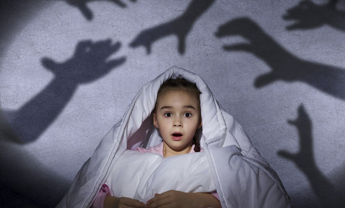 Путешествие на территорию страха. что делать, если ребенок боится темноты? | православие и мир