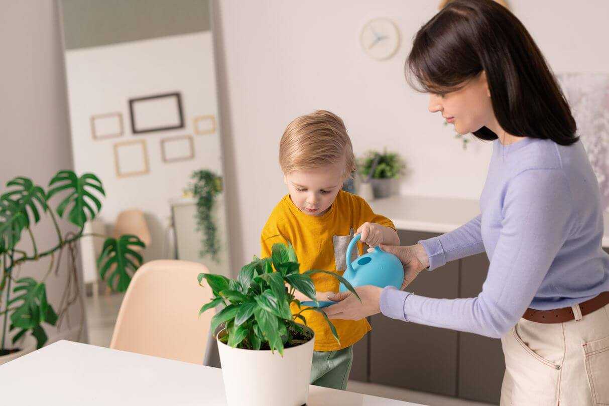 Как научить ребенка убирать за собой игрушки и наводить порядок