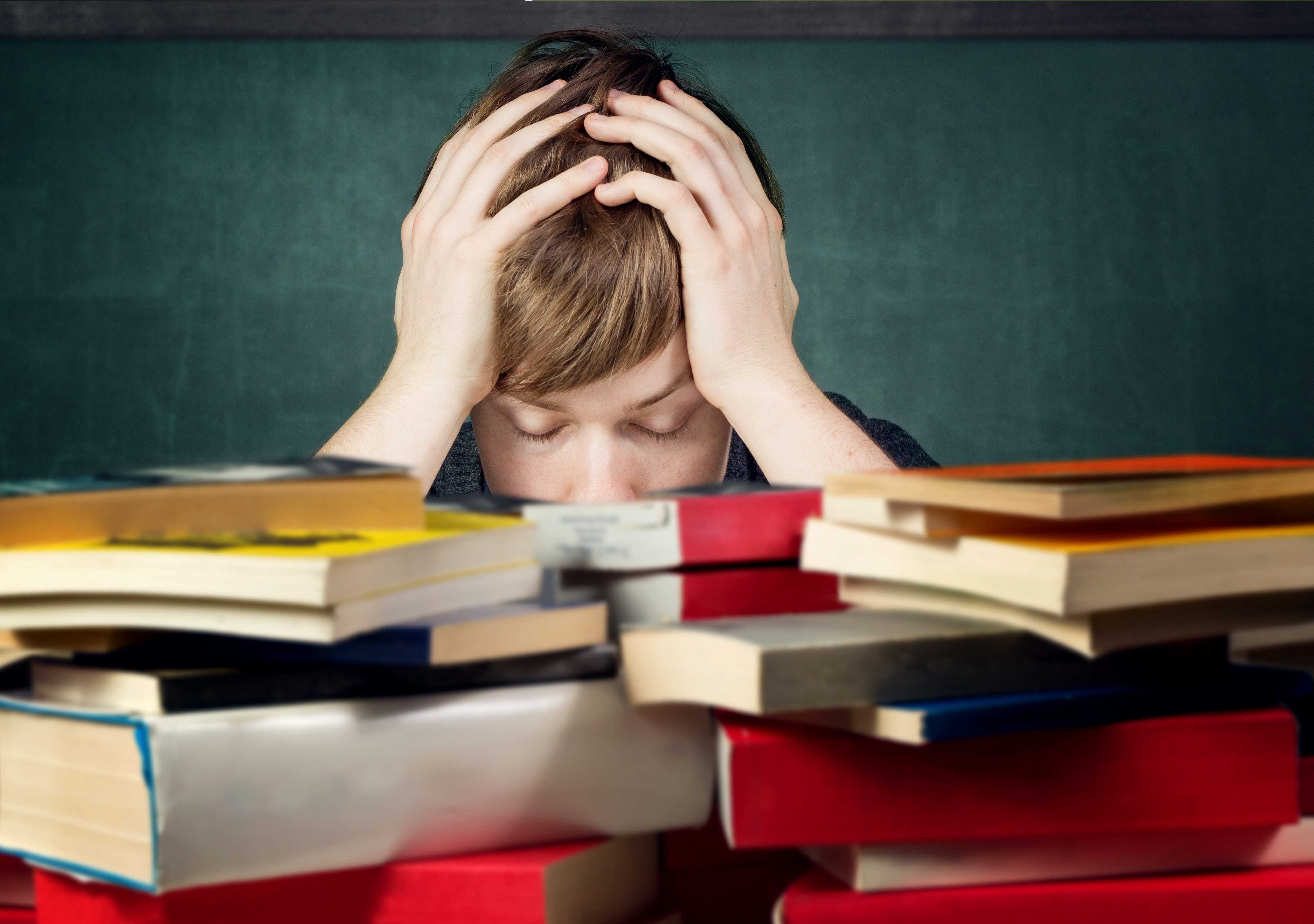 Усталость школьника: советы, как не перегореть на учёбе