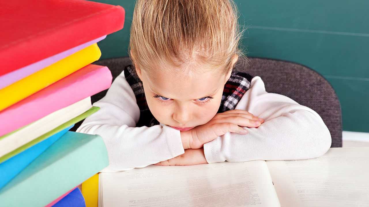 Ребенок не хочет учиться: как вернуть мотивацию к учебе. как мотивировать ребенка