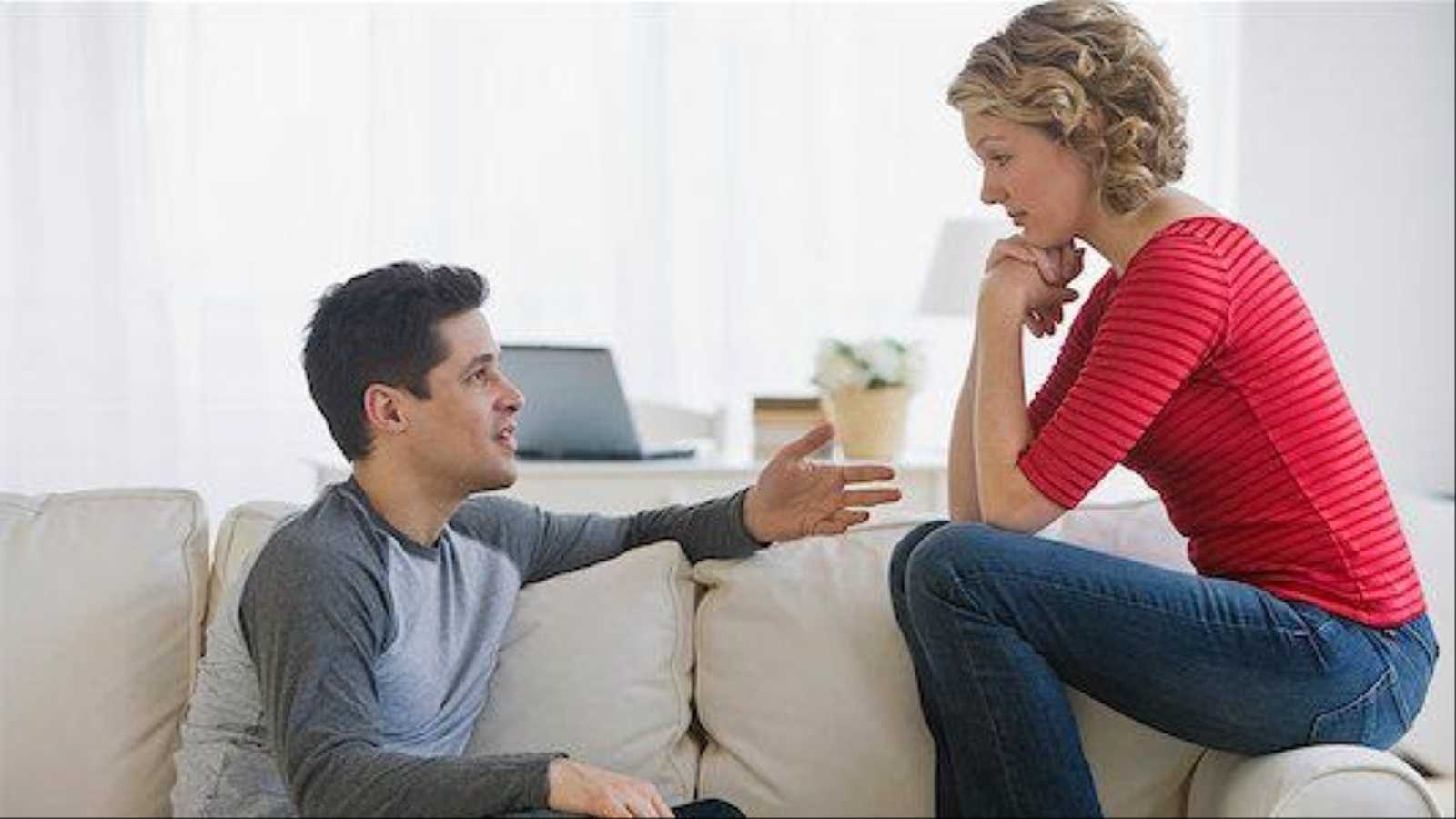7 признаков, которые помогут распознать неподходящего партнера в самом начале отношений