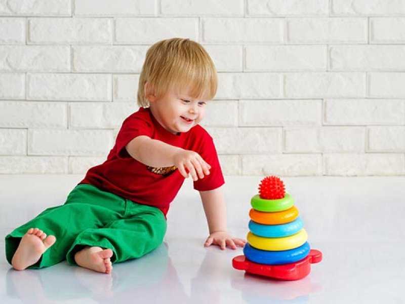 Развитие малыша на первом году жизни: навыки и умения вашего крохи