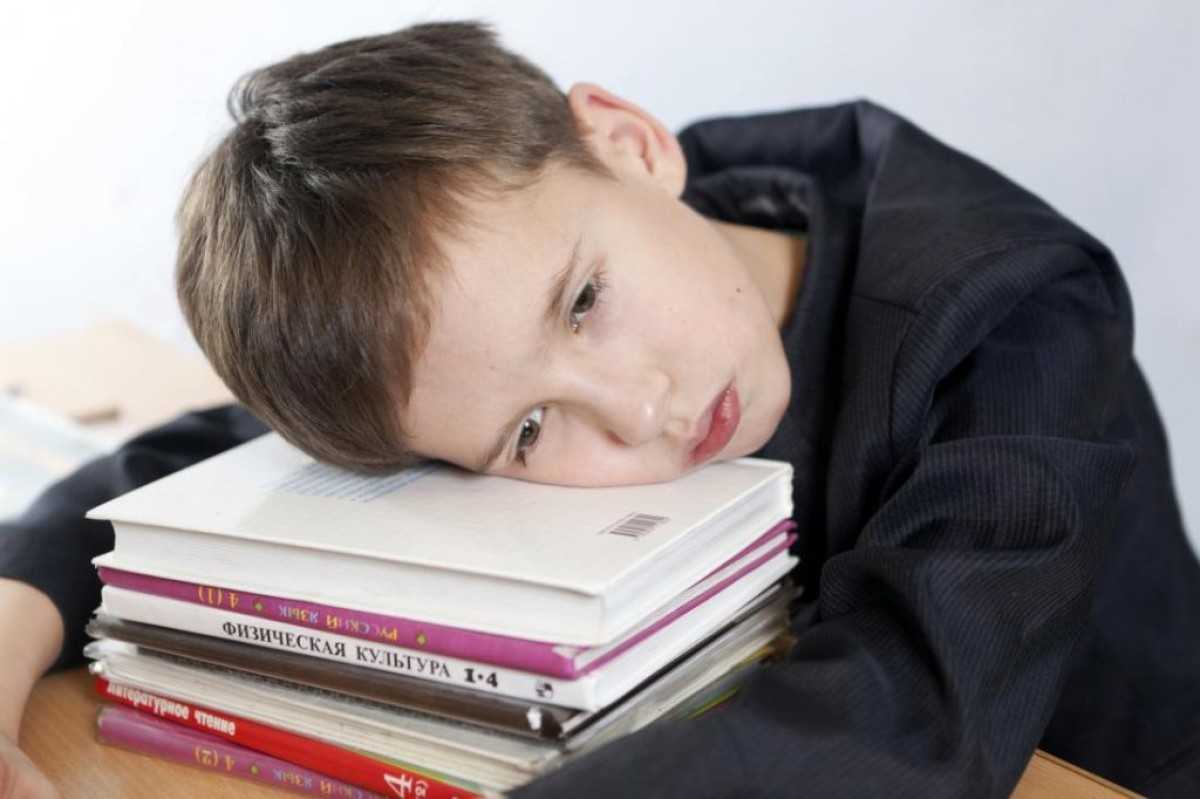 Причины возникновения стрессов и их влияние на жизнь школьников