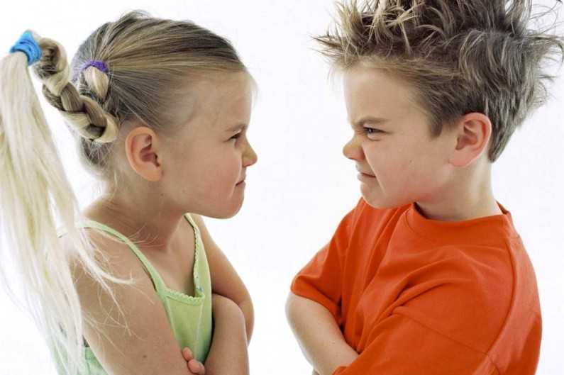 Детская агрессия: причины, последствия и практические советы