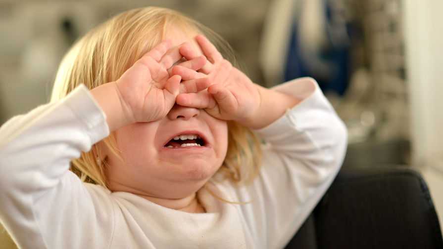 «немедленно прекрати плакать!» и еще 10 ошибок родителей во время детской истерики