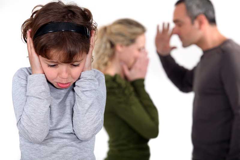 Почему родителям не стоит ссориться при детях?