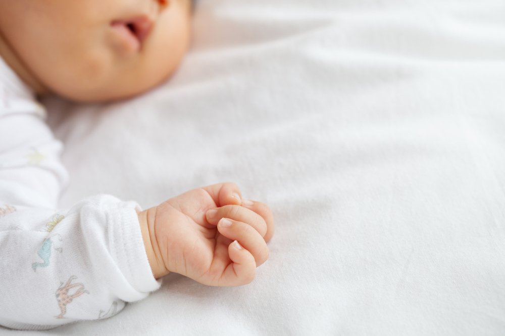 Как можно уложить ребенка спать днем