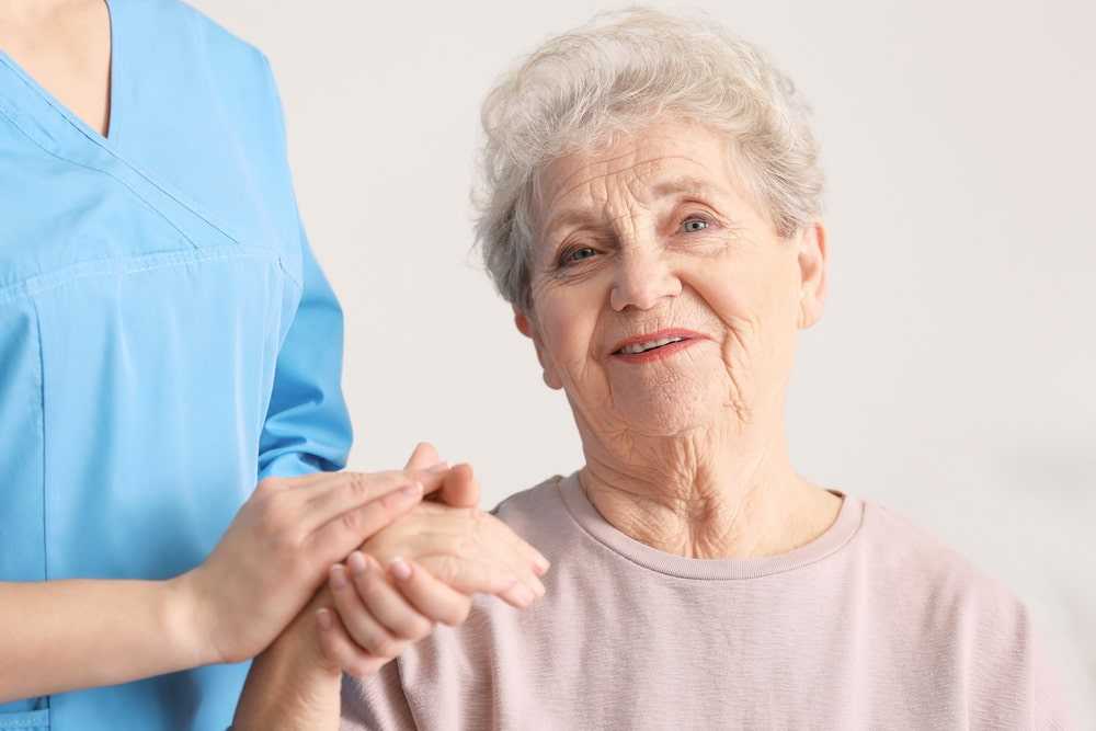 Деменция у пожилых — уход за больными